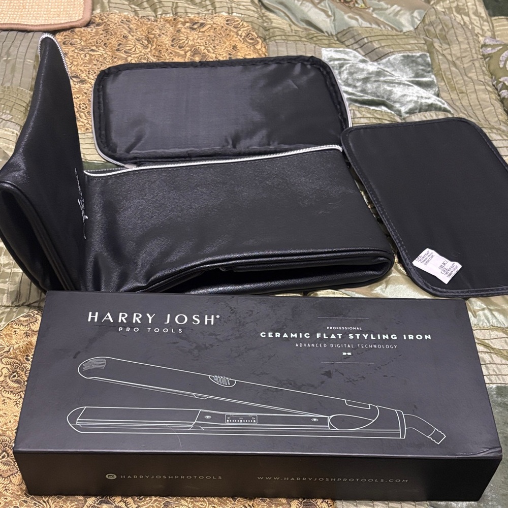 Harry Josh Pro Tools Black Ceramic Flat Styling Iron with Carry Case